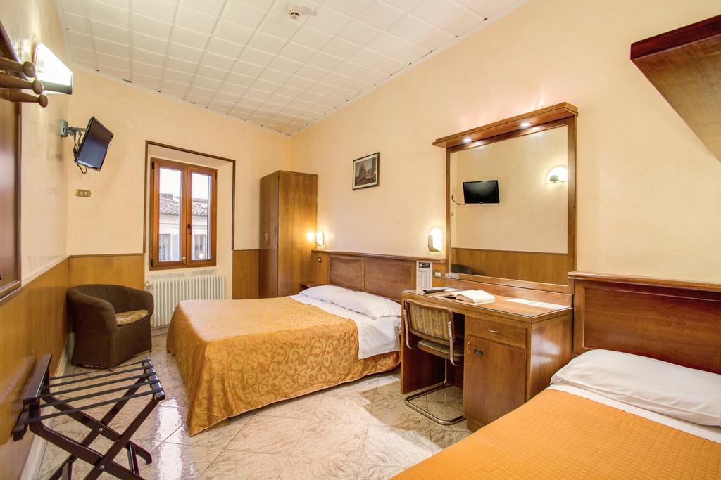 Hotel Lorena Florencia Exterior foto